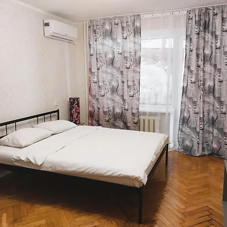 Квартири Біля Метро Лівобережна Та Дарниця Kyiv Exterior photo